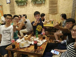 伽师烧烤加盟,学烧烤技术,开烧烤店多少钱疯狂烤翅加盟